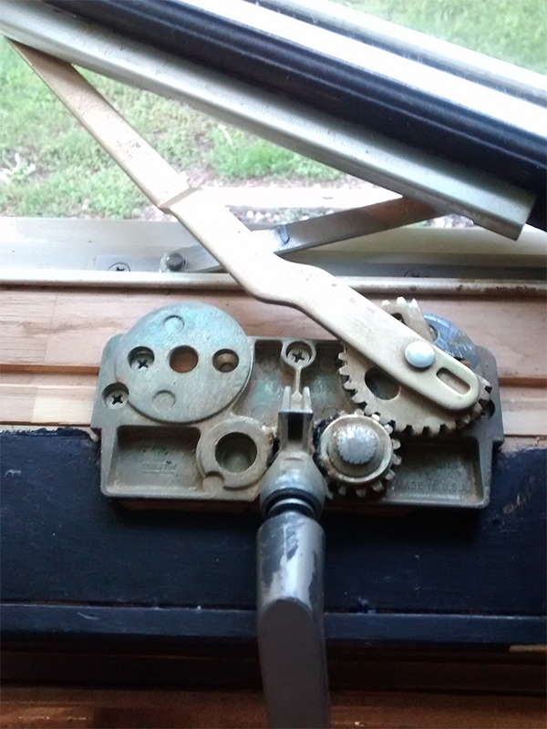 User submitted a photo of a window operator.