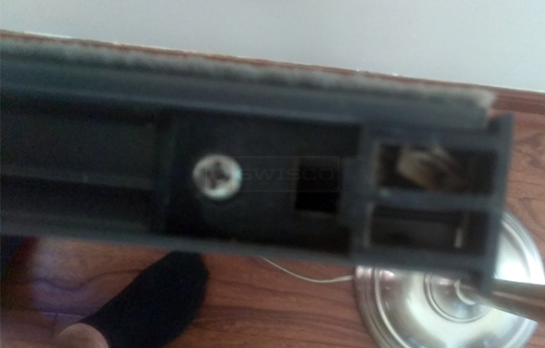 User submitted a photo of window hardware.