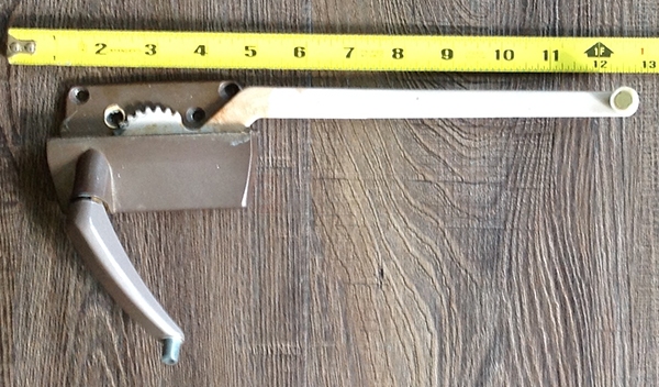 User submitted a photo of a window operator.