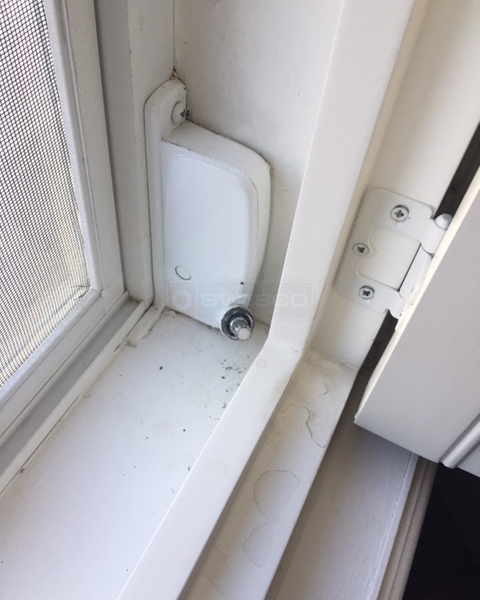 User submitted photos of a window operator.