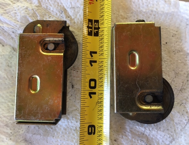 Help replacing sliding door rollers : SWISCO.com