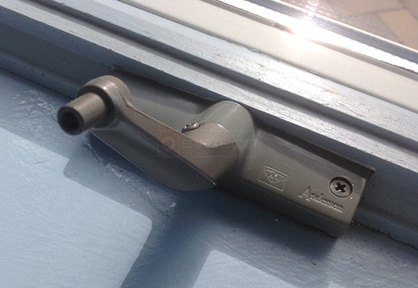 User submitted photos of a window operator.