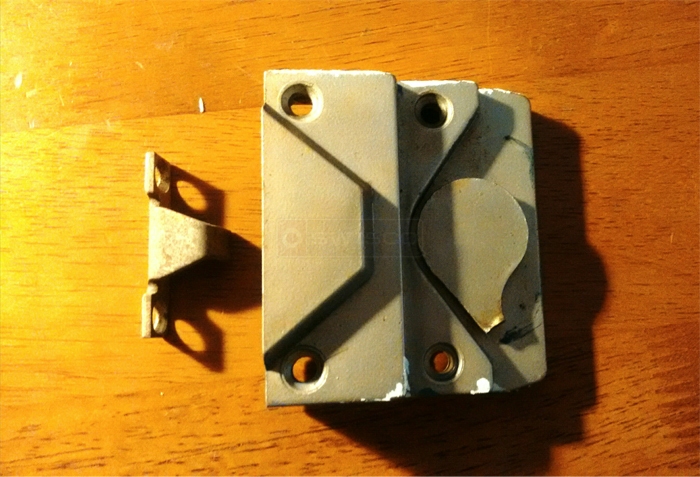 Lock for cranking kitchen windows