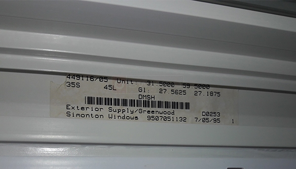 User submitted a photo of window hardware.
