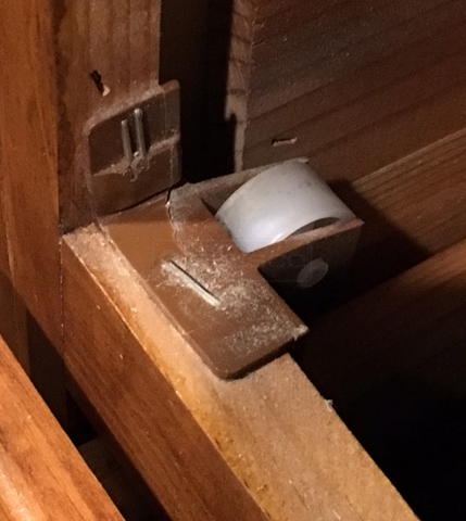 User submitted image of their drawer hardware.