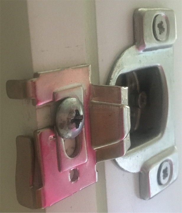 Homecrest Cabinet Hinge - self closing 