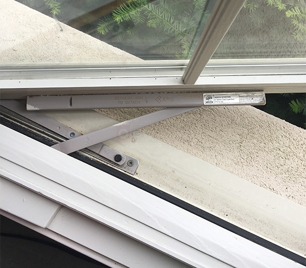 User submitted photos of a window operator.