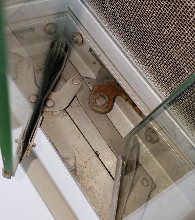 Glass window crank out