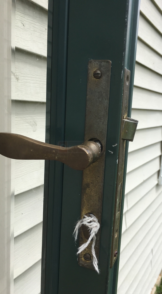 User submitted image of their door hardware.