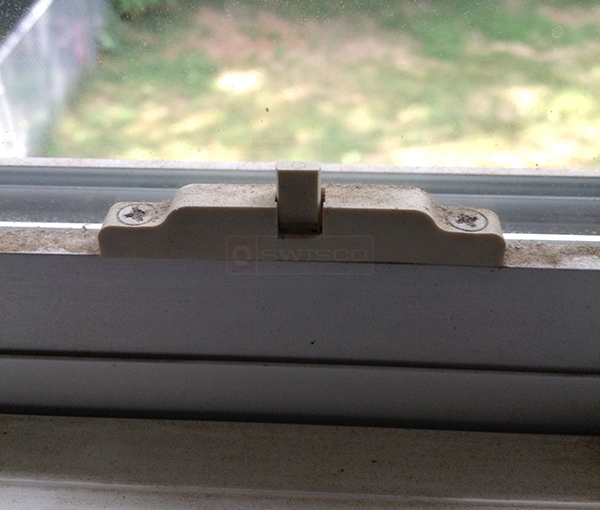 User submitted a photo of window hardware.