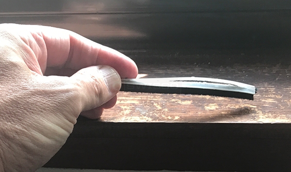 User submitted a photo of window hardware.
