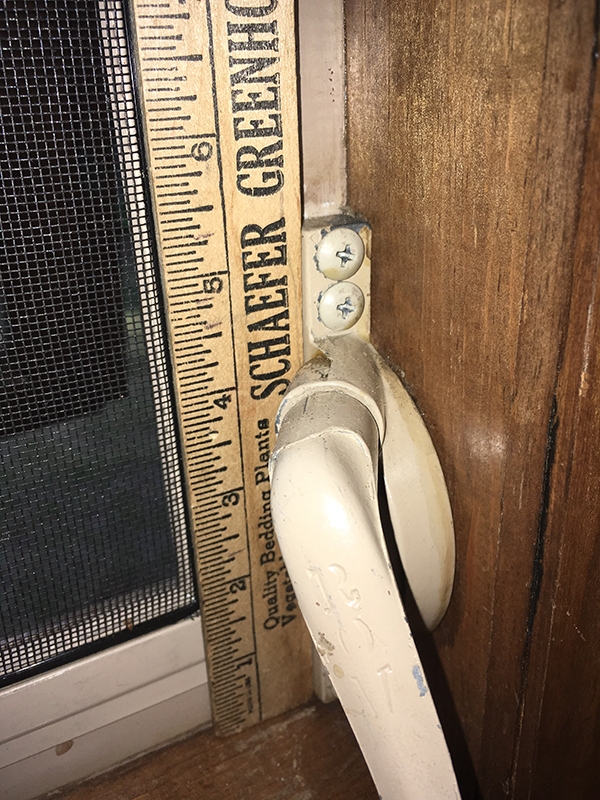 User submitted a photo of a window operator.
