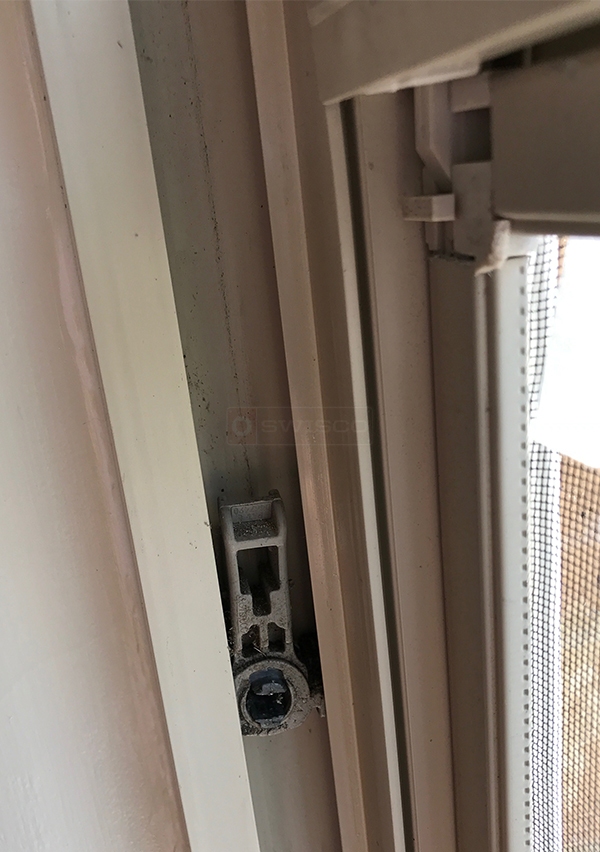 User submitted a photo of window hardware.