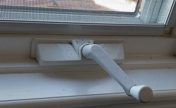 User submitted photos of a window operator.