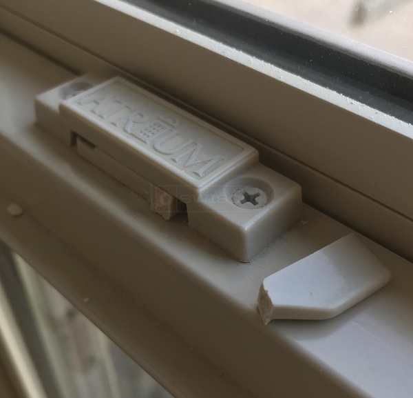 locking latch