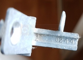 pivot pin