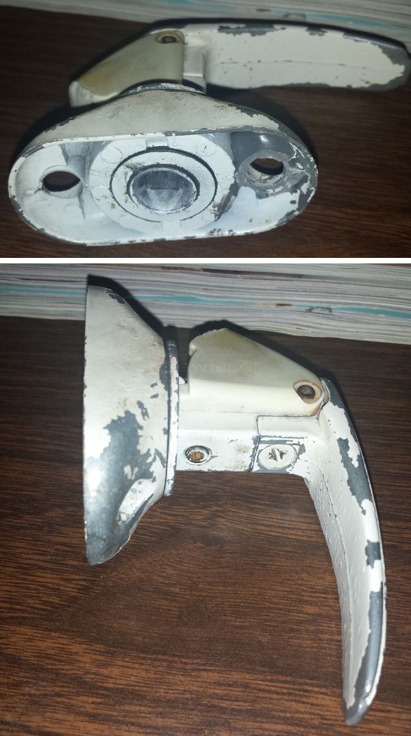 User submitted photos of a storm door handle set.