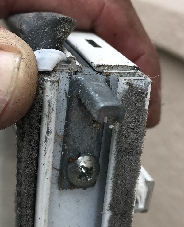 pivot bar