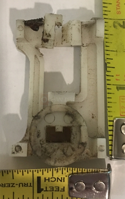 User submitted image of their window hardware.