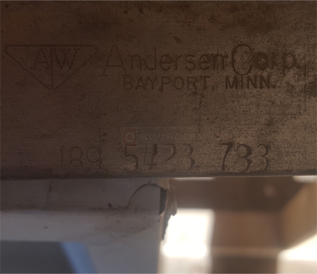 User submitted image of their window hardware.