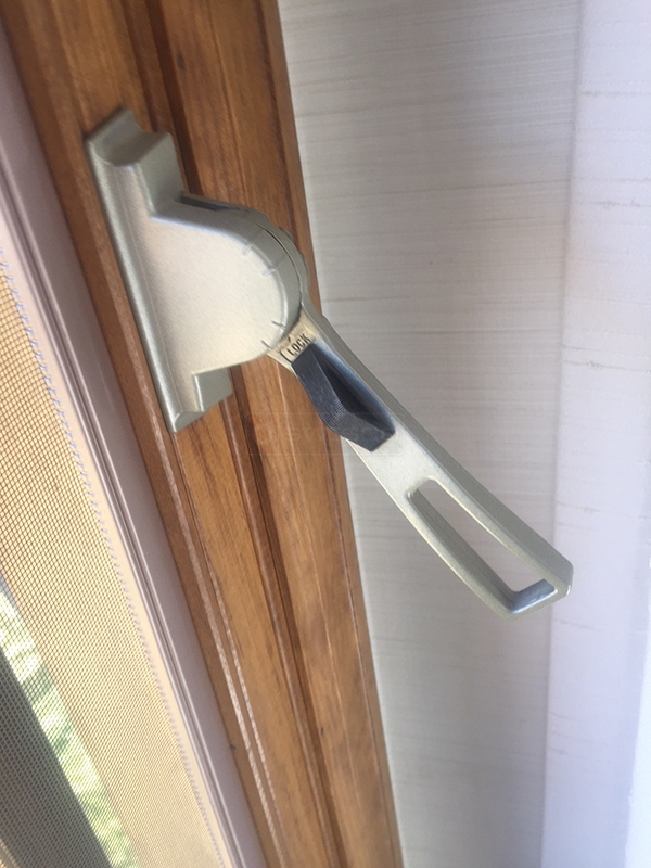 User submitted a photo of window hardware.