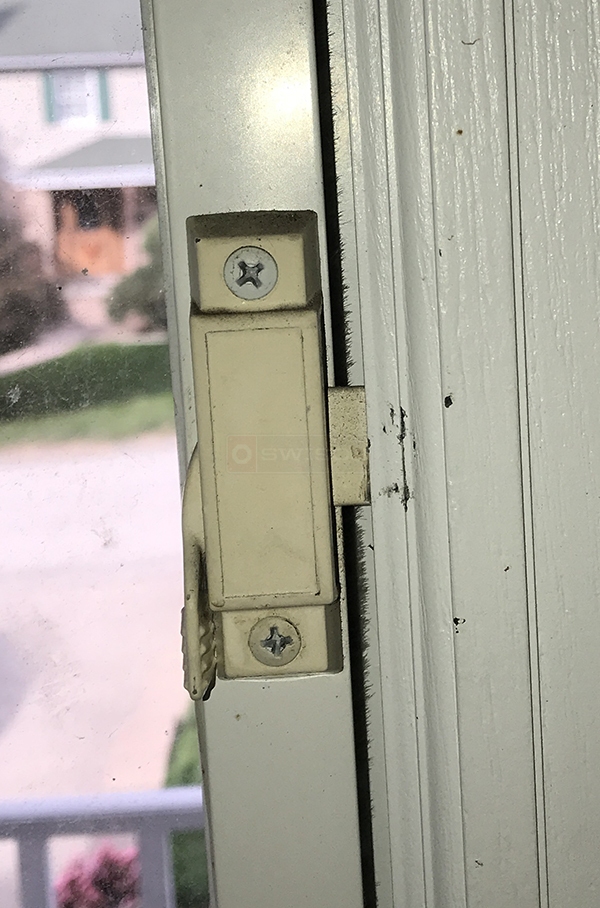 User submitted photos of a window lock.