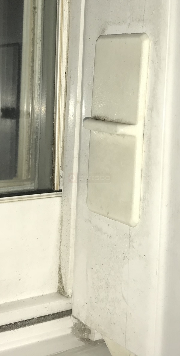 tilt latch