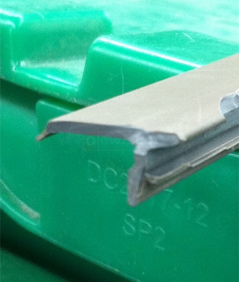 User submitted image of their window hardware.