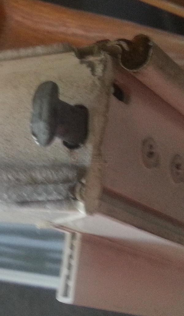 tilt pivot bar