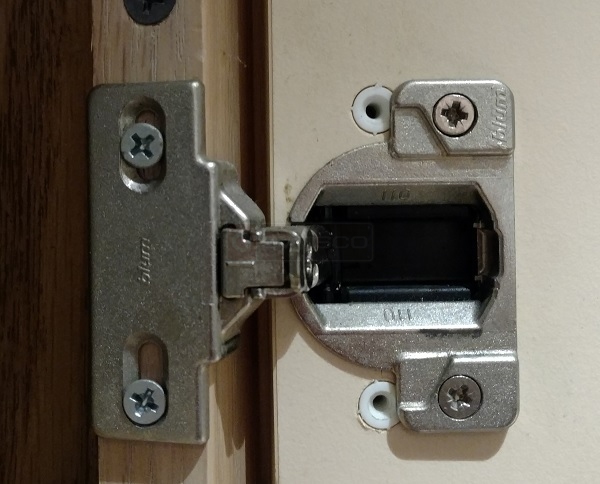 hinge