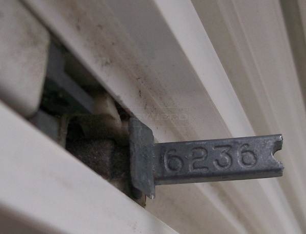 pivot bar