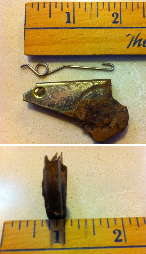 User submitted photos of a screen door roller.