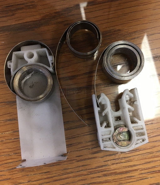 User submitted image of their window hardware.