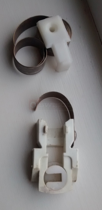 User submitted image of their window hardware.