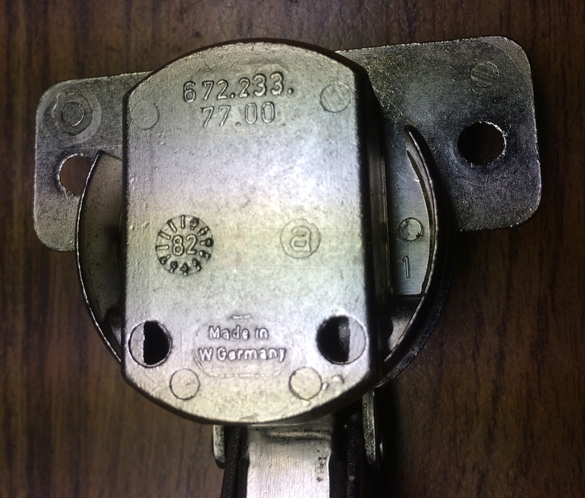 Cabinet Hinges