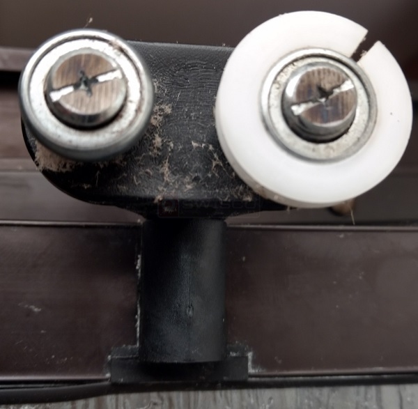 hinge