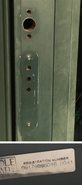 Handle slot