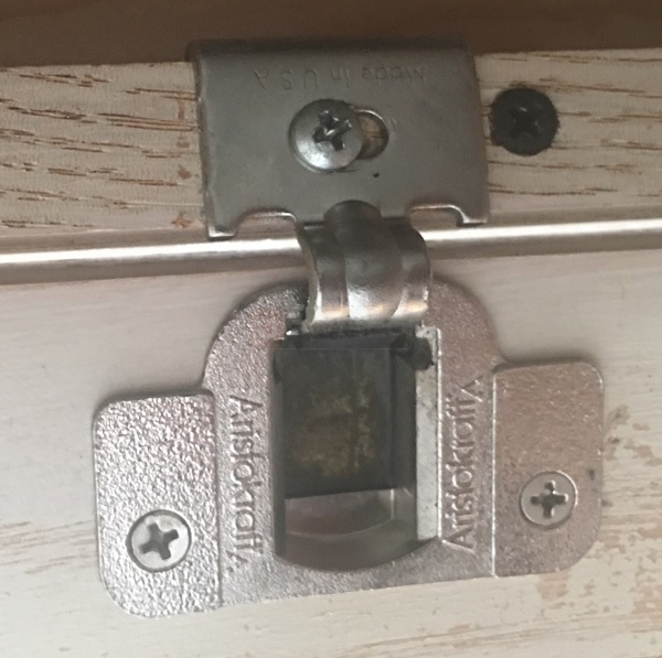 hinge