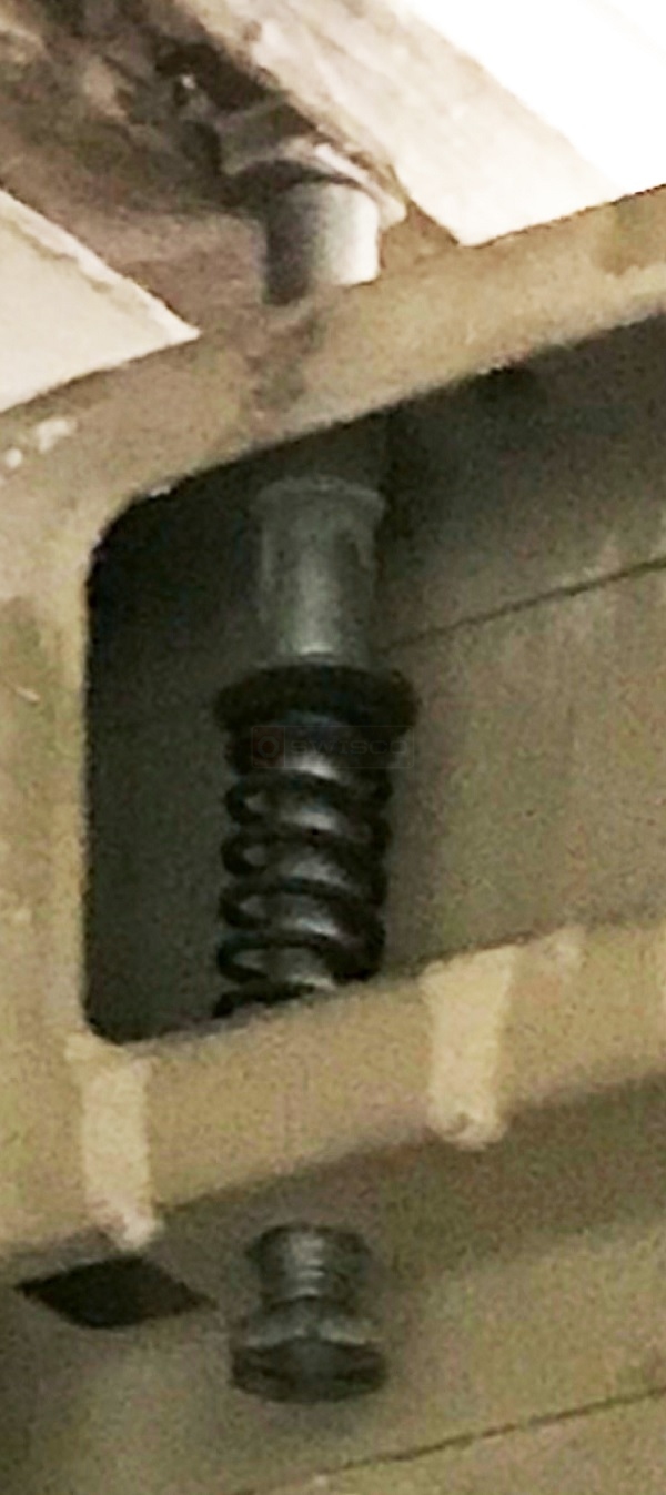 metal bifold pin
