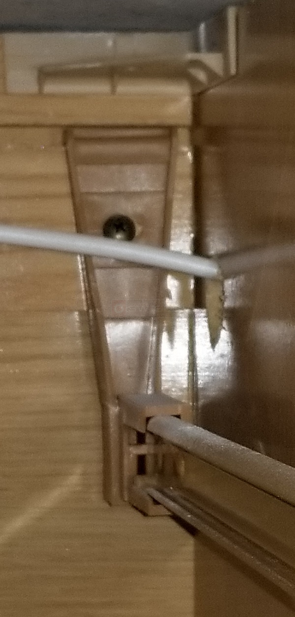 drawer bracket