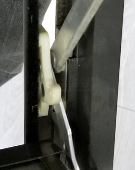 Plastic hinge