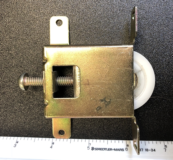 User submitted photos of closet hardware.