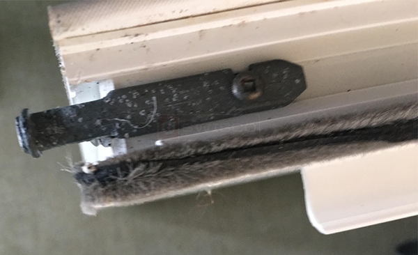 User submitted photos of a pivot bar.