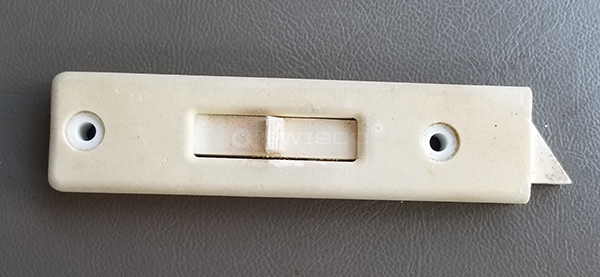 User submitted photos of a tilt latch.
