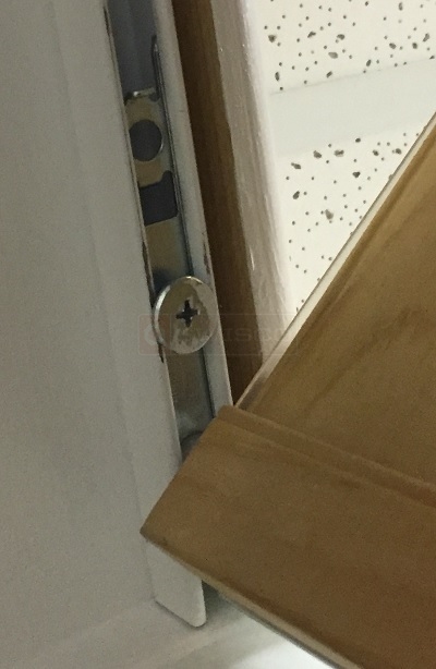 bifold closet bracket