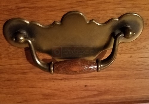 drawer pulls