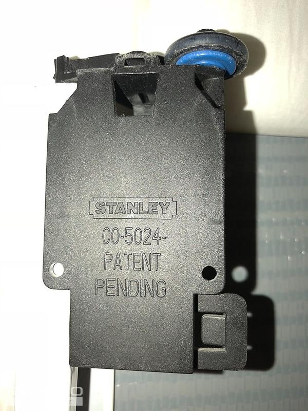 AB7C819B-987B-4DB4-A22E-98251A39C5DD