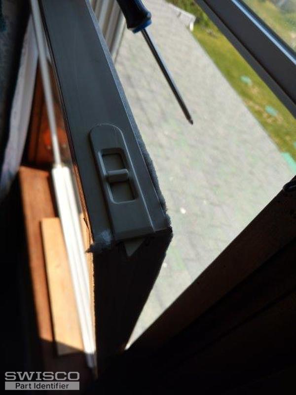 Right window lockclip
