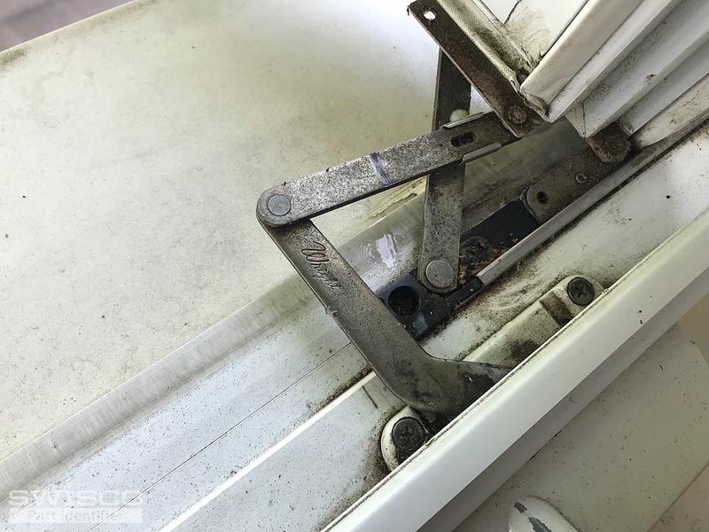 98C8B0A4-84FD-43DF-8642-3F1589FE7E65