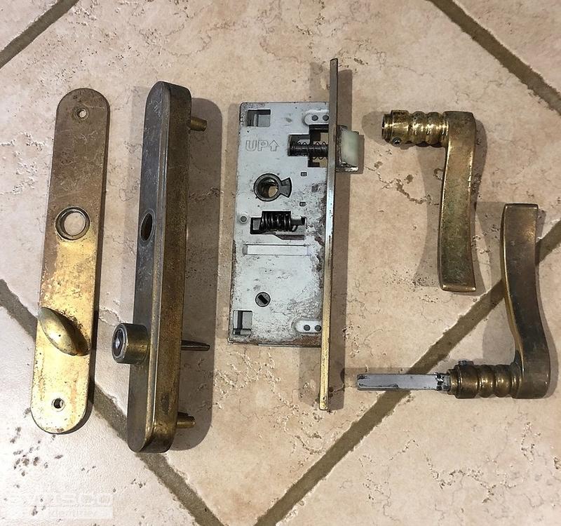 Storm door mortise lock set Possible Larson